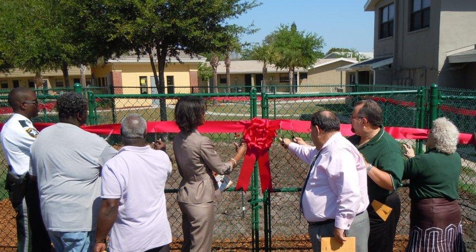 Ribbon_Cutting_0311